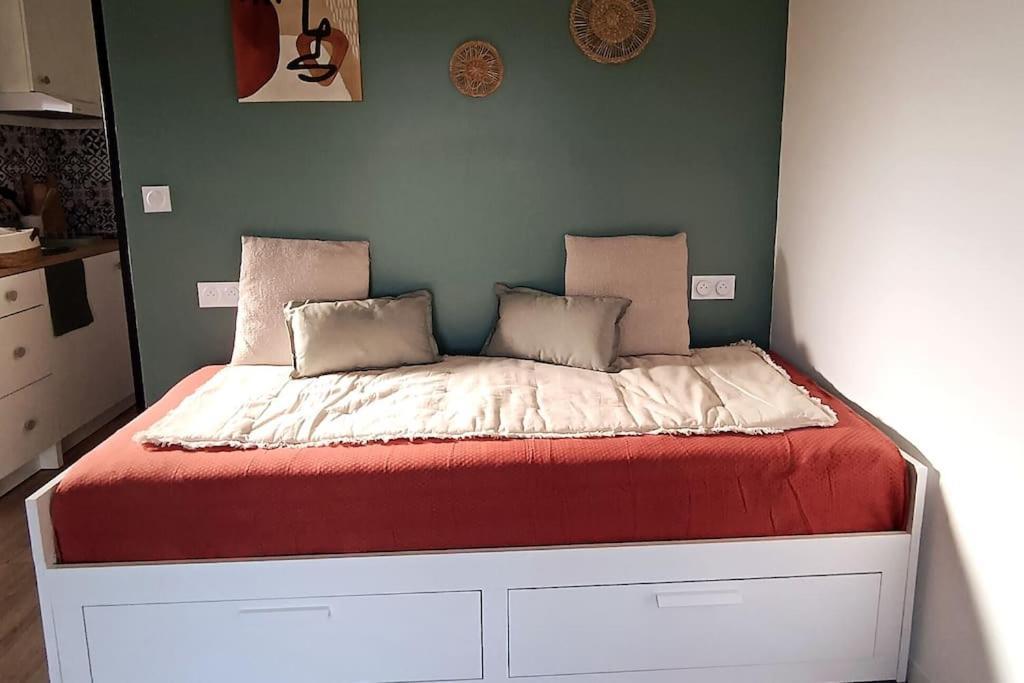 Chalet Cosy Avec Option Jacuzzi Saint-Genes-de-Fronsac Zewnętrze zdjęcie