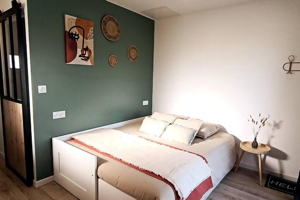 Chalet Cosy Avec Option Jacuzzi Saint-Genes-de-Fronsac Zewnętrze zdjęcie